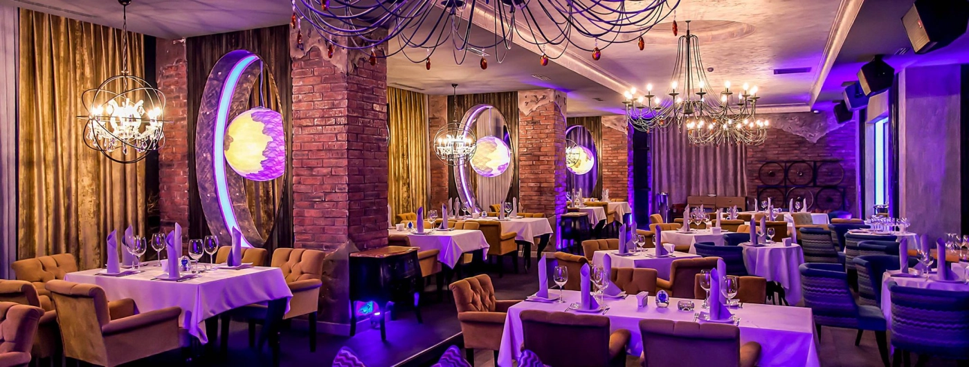 Circle Restaurant & Music hall